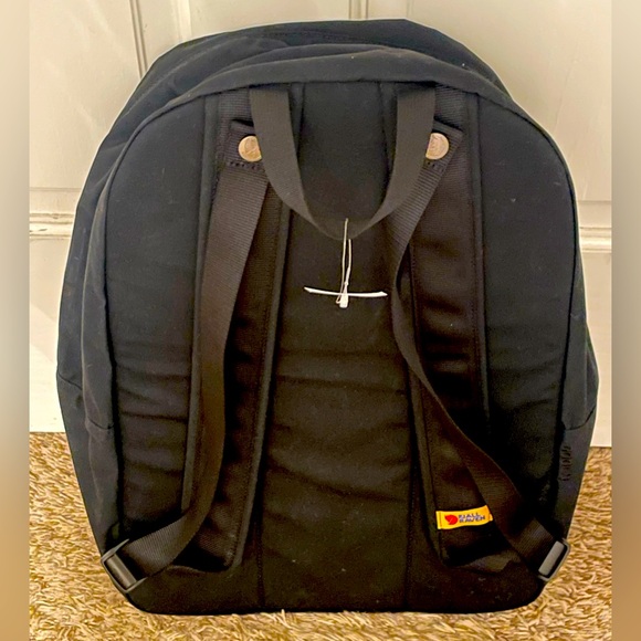 Fjällräven Vargdag 25L Backpack NWOT - Picture 7 of 16